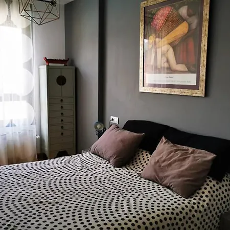 Dianu, Con Piscina En Vut-2230-as