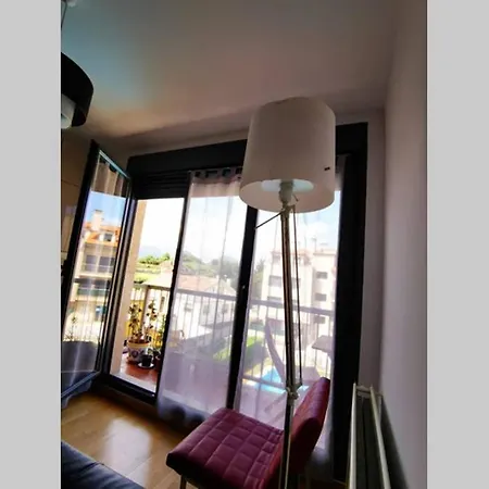 Dianu, Con Piscina En Vut-2230-as *