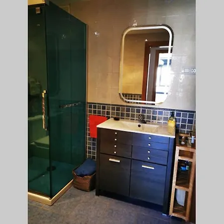 Dianu, Con Piscina En Vut-2230-as *